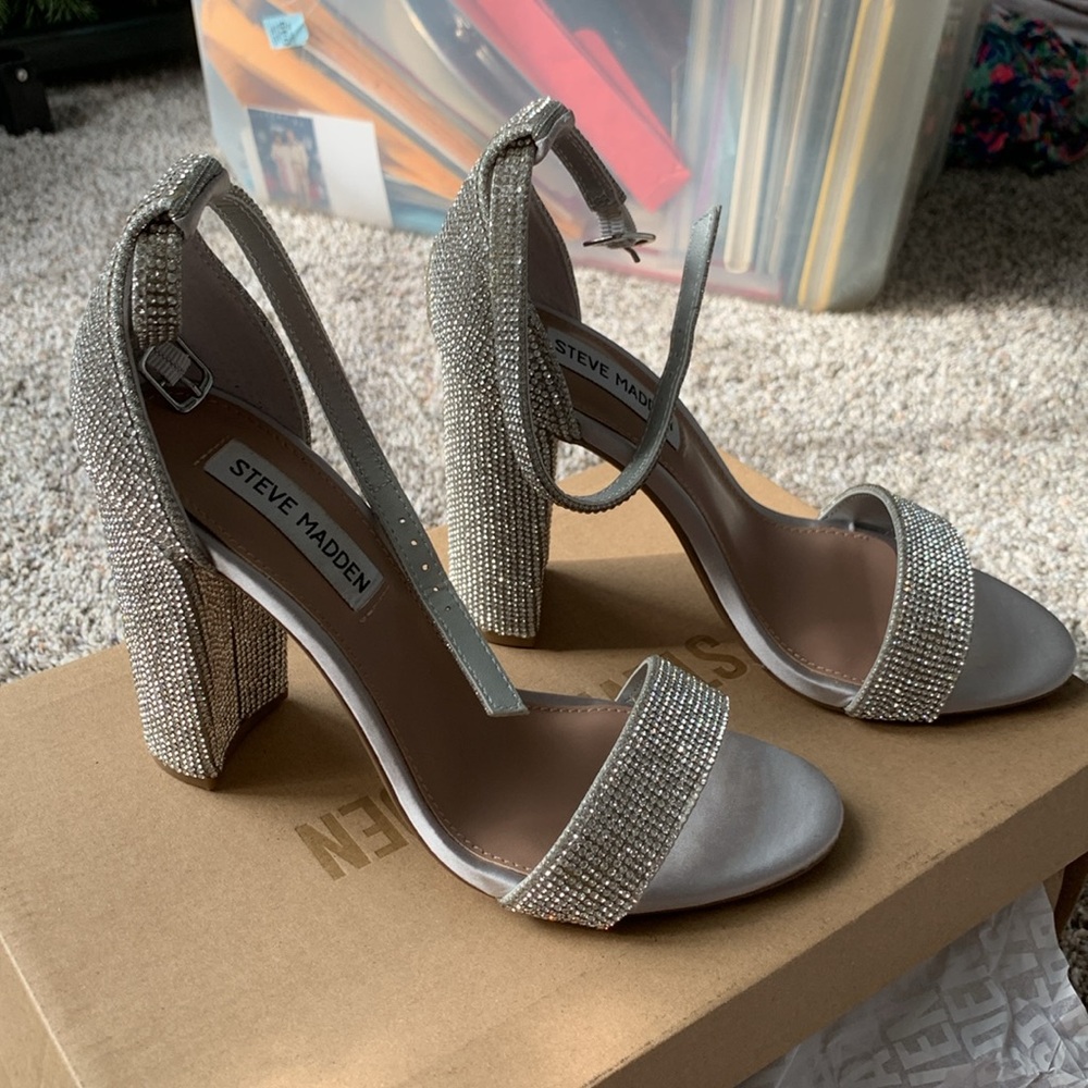 STEVE MADDEN Carson rhinestone heel 👠 - Picture 2 of 5